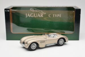 Jaguar C-Type Bronze AUTOart 1:18 73502 Metall — Bild 8 von 8