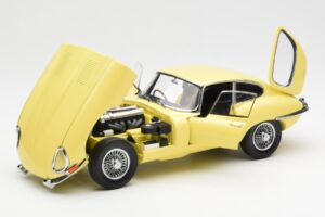 Jaguar E-Type 3.8 Series 1 Hellgelb Kyosho 1:18 08954LY Metall — Bild 2 von 8