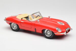 Jaguar E-Type Cabriolet Rot Bburago 1:18 3016 Metall — Bild 6 von 8