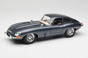 Jaguar E-Type Series 1 Grün Bburago 1:18 3018-M1 Metall