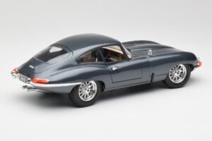 Jaguar E-Type Grau Bburago 1:18 30018 Metall — Bild 3 von 8