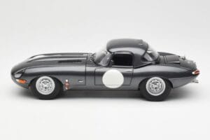 Jaguar E-Type Series 1 Coupe Lightweight Dunkelgrau AUTOart 1:18 73647 Metall — Bild 4 von 8