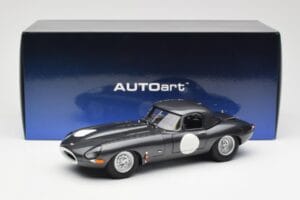 Jaguar E-Type Series 1 Coupe Lightweight Dunkelgrau AUTOart 1:18 73647 Metall — Bild 8 von 8