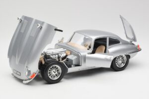 Jaguar E-Type Series 1 Silber Bburago 1:18 3018-M2 Metall — Bild 2 von 8