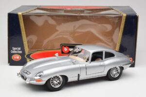 Jaguar E-Type Series 1 Silber Bburago 1:18 3018-M2 Metall — Bild 8 von 8