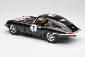 Jaguar E-Type Series 1 #1 British Racing Green Bburago 1:18 3018-M3 Metall — Bild 7 von 8