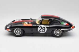 Jaguar E-Type #29 Schwarz Bburago 1:18 3018-M4 Metall — Bild 4 von 8