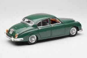 Jaguar Mark II British Racing Grün & Blau Innenraum Maisto 1:18 59001 Metall — Bild 3 von 8
