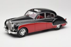 Jaguar Mk VIII Schwarz & Dunkelrot BoS Models 1:18 BOS408 Resin
