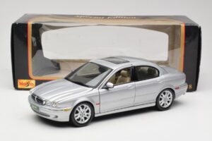 Jaguar X-Type Silber Maisto 1:18 7271328 Metall — Bild 8 von 8