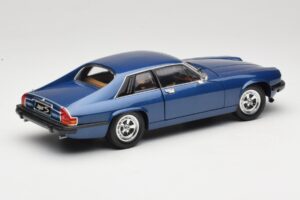 Jaguar XJ-S Blau Road Signature 1:18 92658 Metall — Bild 3 von 8