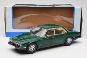 Jaguar XJ Series III Dunkelgrün MCG 1:18 MCG18175 Metall — Bild 6 von 6
