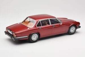 Jaguar XJ Series III Metallic Dark Red MCG 1:18 MCG18176 Metall — Bild 2 von 6