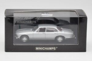 Jaguar XJ12 Series II Silber Minichamps 1:43 400130401 Metall — Bild 4 von 4