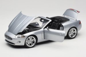Jaguar XK X150 Cabriolet Silber Minichamps 1:18 153130533 Metall — Bild 2 von 8