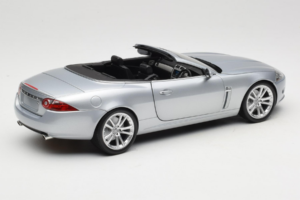 Jaguar XK X150 Cabriolet Silber Minichamps 1:18 153130533 Metall — Bild 3 von 8