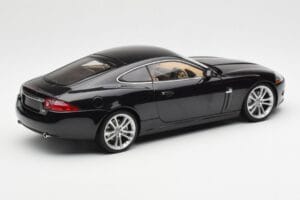 Jaguar XK-R X150 Midnight Schwarz AUTOart 1:18 73632 Metall — Bild 3 von 8