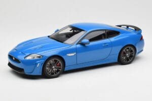 Jaguar XKR-S X150 French Racing Blau AUTOart 1:18 73641 Metall