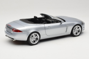 Jaguar XK X150 Cabriolet Silber Minichamps 1:18 150130531 Metall — Bild 3 von 8