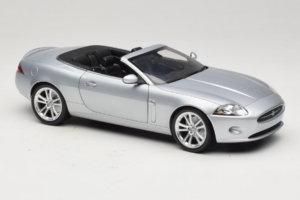 Jaguar XK X150 Cabriolet Silber Minichamps 1:18 150130531 Metall — Bild 6 von 8