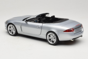 Jaguar XK X150 Cabriolet Silber Minichamps 1:18 150130531 Metall — Bild 7 von 8