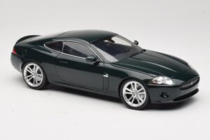 Jaguar XK X150 Coupe Grün Minichamps 1:18 150130501 Metall — Bild 6 von 8