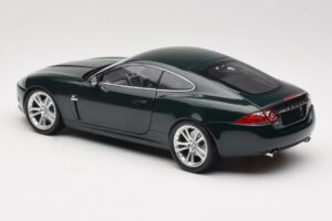 Jaguar XK X150 Coupe Grün Minichamps 1:18 150130501 Metall — Bild 7 von 8