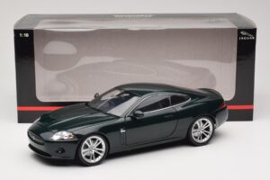 Jaguar XK X150 Coupe Grün Minichamps 1:18 150130501 Metall — Bild 8 von 8