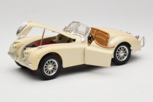 Jaguar XK120 Weiß Eduscho 1:18 7482-1HTH Metall — Bild 2 von 8