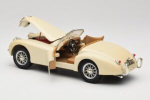 Jaguar XK120 Weiß Eduscho 1:18 7482-1HTH Metall — Bild 5 von 8