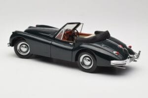 Jaguar XK140 Drophead Coupe Schwarz Sun Star 1:18 2802 Metall — Bild 7 von 8
