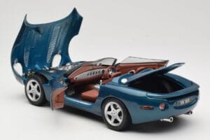 Jaguar XK180 Grün Maisto 1:18 50337 Metall — Bild 5 von 8