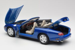 Jaguar XK8 X100 Cabriolet Azure Blau Maisto 1:18 50286 Metall — Bild 5 von 8