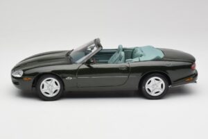 Jaguar XK8 X100 Cabriolet British Racing Grün Maisto 1:18 50285 Metall — Bild 4 von 8