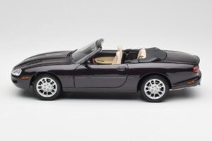 Jaguar XKR X100 Cabriolet Grau Maisto 1:18 50331 Metall — Bild 4 von 8