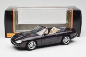 Jaguar XKR X100 Cabriolet Grau Maisto 1:18 50331 Metall — Bild 8 von 8