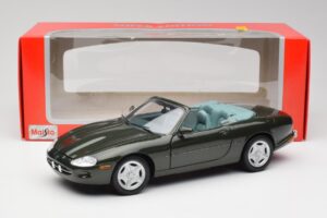 Jaguar XKR X100 Cabriolet Grün Maisto 1:18 37800-M1 Metall — Bild 8 von 8