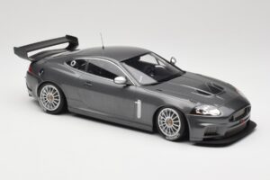 Jaguar XKR GT3 Grey Metallic Minichamps 1:18 150081390 Metall — Bild 4 von 6
