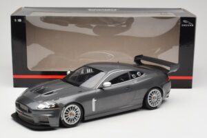 Jaguar XKR GT3 Grey Metallic Minichamps 1:18 150081390 Metall — Bild 6 von 6