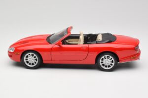 Jaguar XKR X100 Rot Maisto 1:18 50330 Metall — Bild 4 von 8