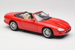 Jaguar XKR X100 Rot Maisto 1:18 50330 Metall — Bild 6 von 8