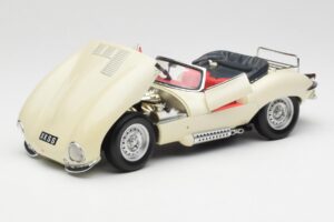 Jaguar XKSS Creme AUTOart 1:18 73512 Metall — Bild 2 von 8