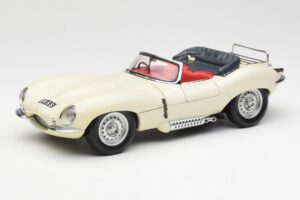 Jaguar XKSS Creme AUTOart 1:18 73512 Metall