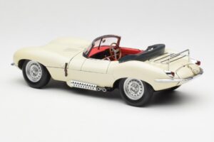 Jaguar XKSS Creme AUTOart 1:18 73512 Metall — Bild 7 von 8