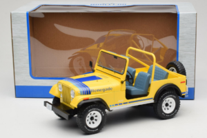 Jeep CJ-7 Renegade Gelb MCG 1:18 MCG18552 Metall — Bild 6 von 6