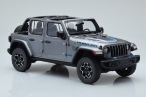 Jeep Wrangler 4xe Silber GT Spirit 1:18 GT419 Resin — Bild 4 von 6