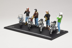 Joe Bar Team Sammlung mit Figuren Solido 1:18 5008 Metall — Bild 3 von 4