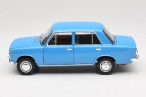 Lada 1200 2101 Blau IXO 1:18 18CMC204OP Metall — Bild 4 von 8