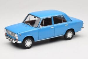 Lada 1200 2101 Blau IXO 1:18 18CMC204OP Metall