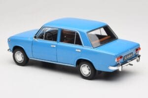 Lada 1200 2101 Blau IXO 1:18 18CMC204OP Metall — Bild 7 von 8